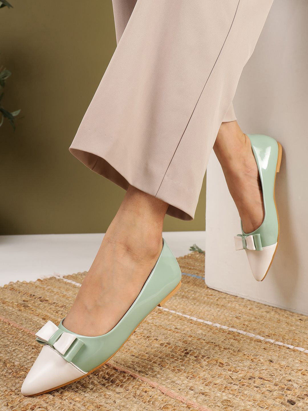 Lavie Women Colourblocked Bow Detail Ballerinas