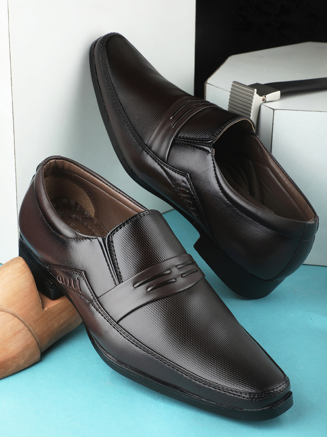 HERE&NOW Men Formal Silp-Ons