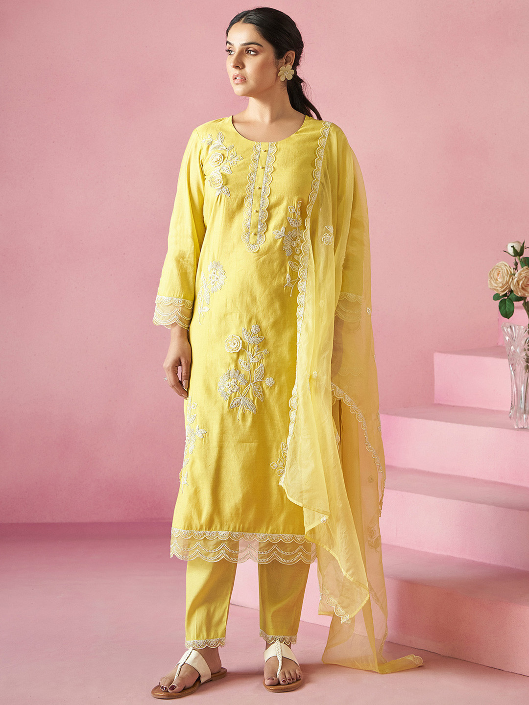 Indo Era Women Floral Embroidered Kurta with Trousers & Dupatta
