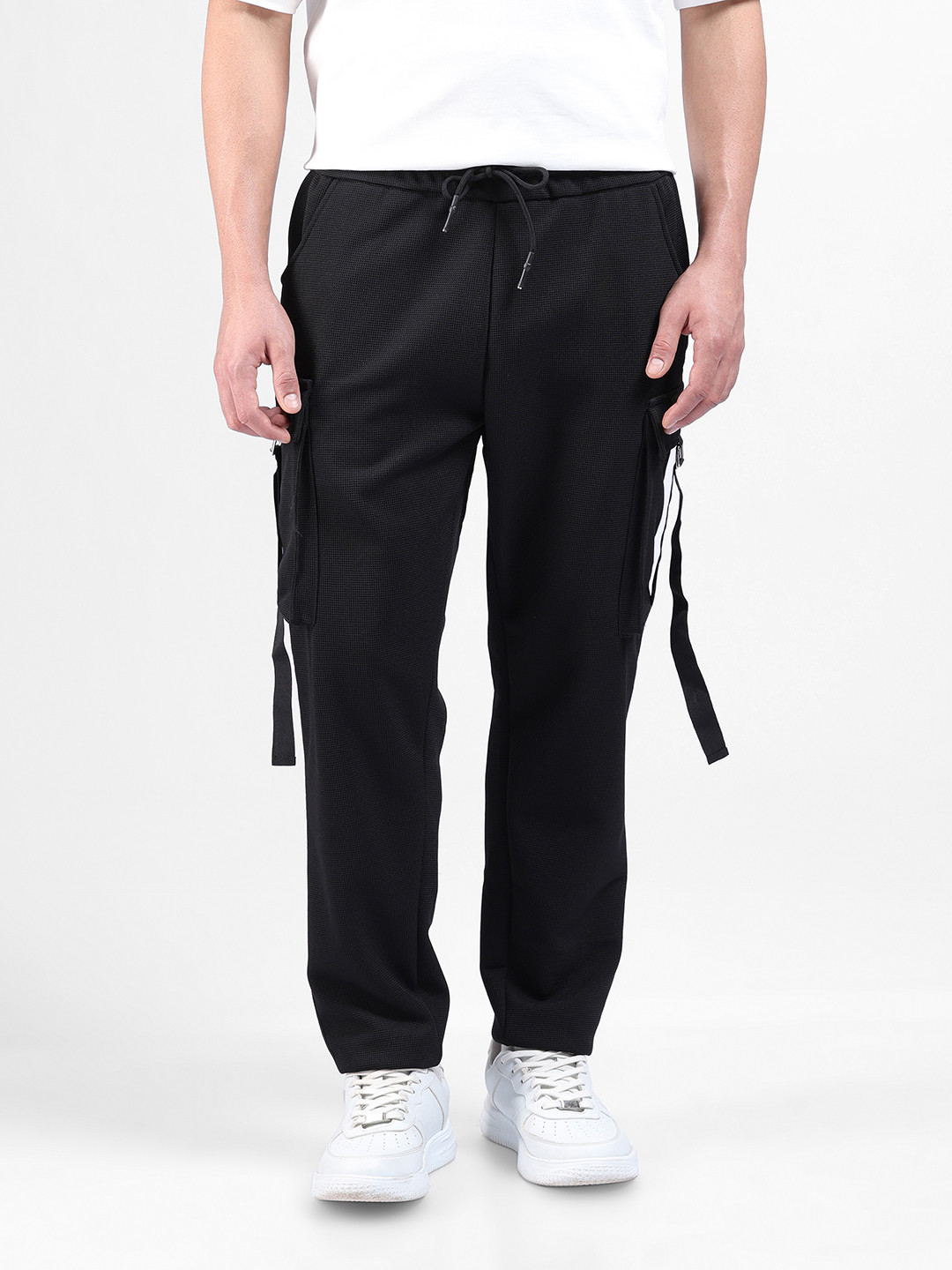 The Indian Garage Co Men Relaxed Tapered Fit Solid Street Cargo jogger