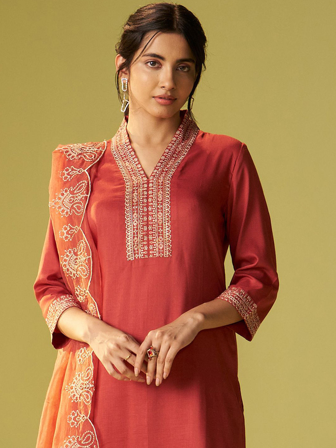 Indo Era Women Floral Embroidered Kurta with Trousers & Dupatta
