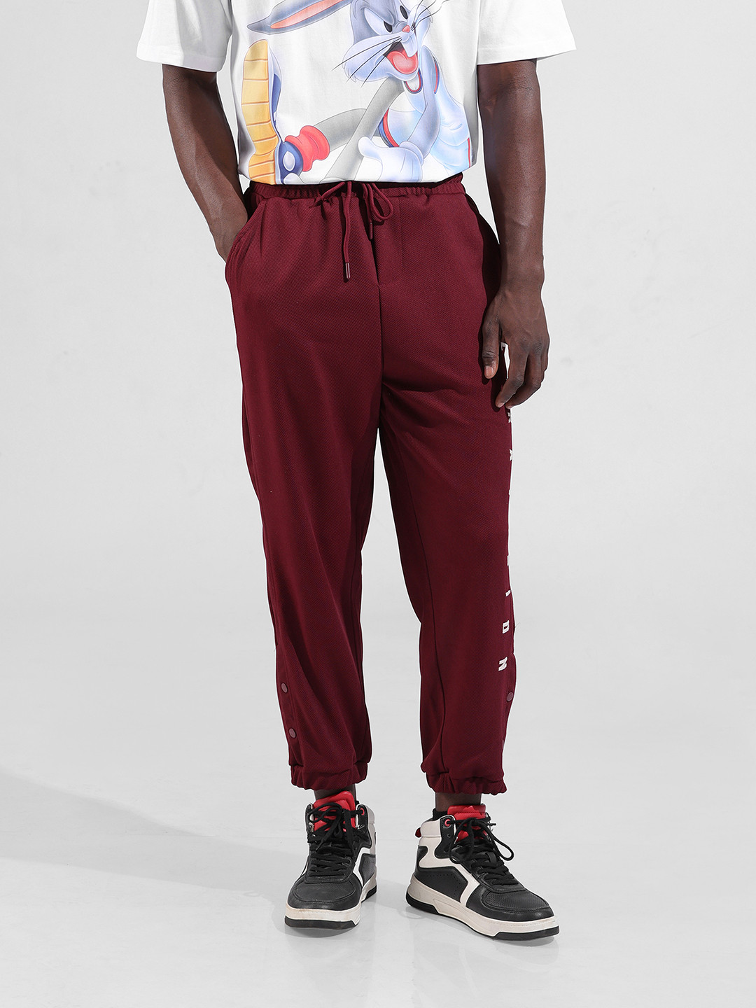 The Indian Garage Co Men Relaxed Fit Embroided Skater Jogger
