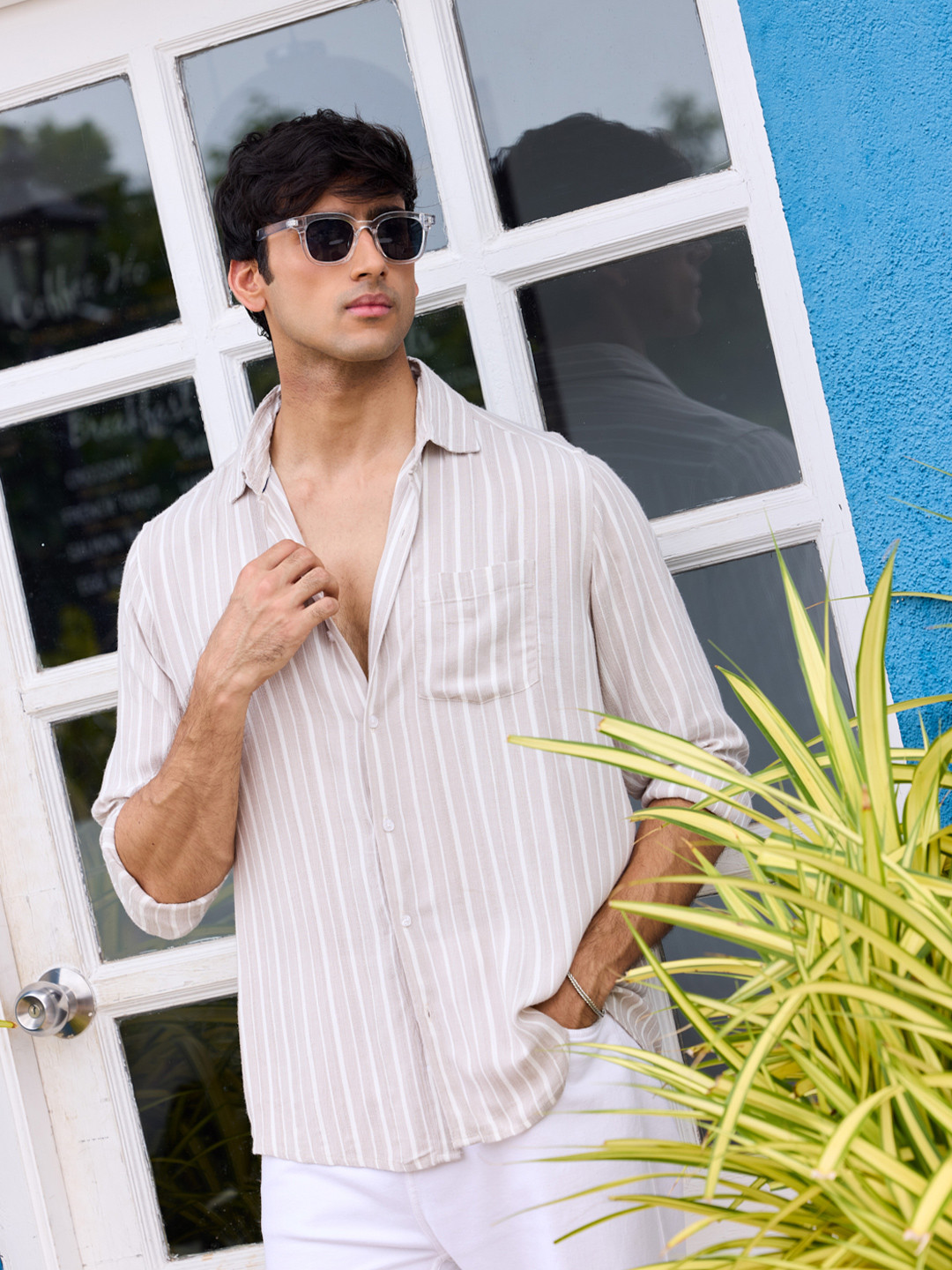 VASTRADO Classic Awning Vertical Striped Slim Fit Casual Shirt