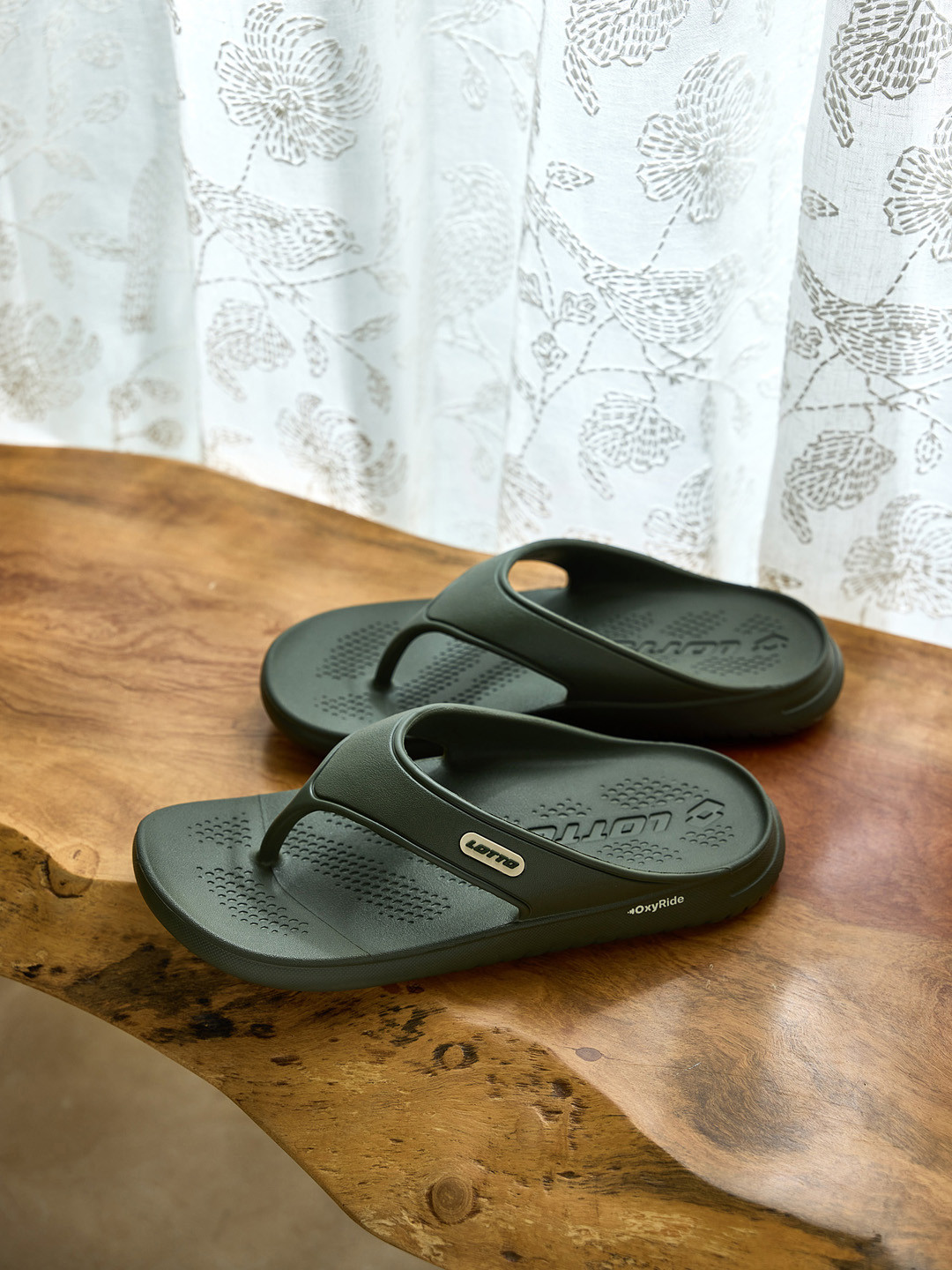 Lotto Men Momentum Olive Flip Flops