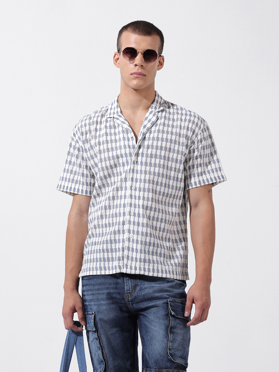 The Indian Garage Co Men Relaxed Fit Self Design Resort Wear Shirt