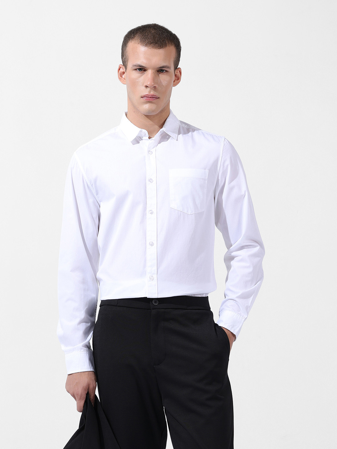 The Indian Garage Co Men Regular Fit Solid Casual Shirt