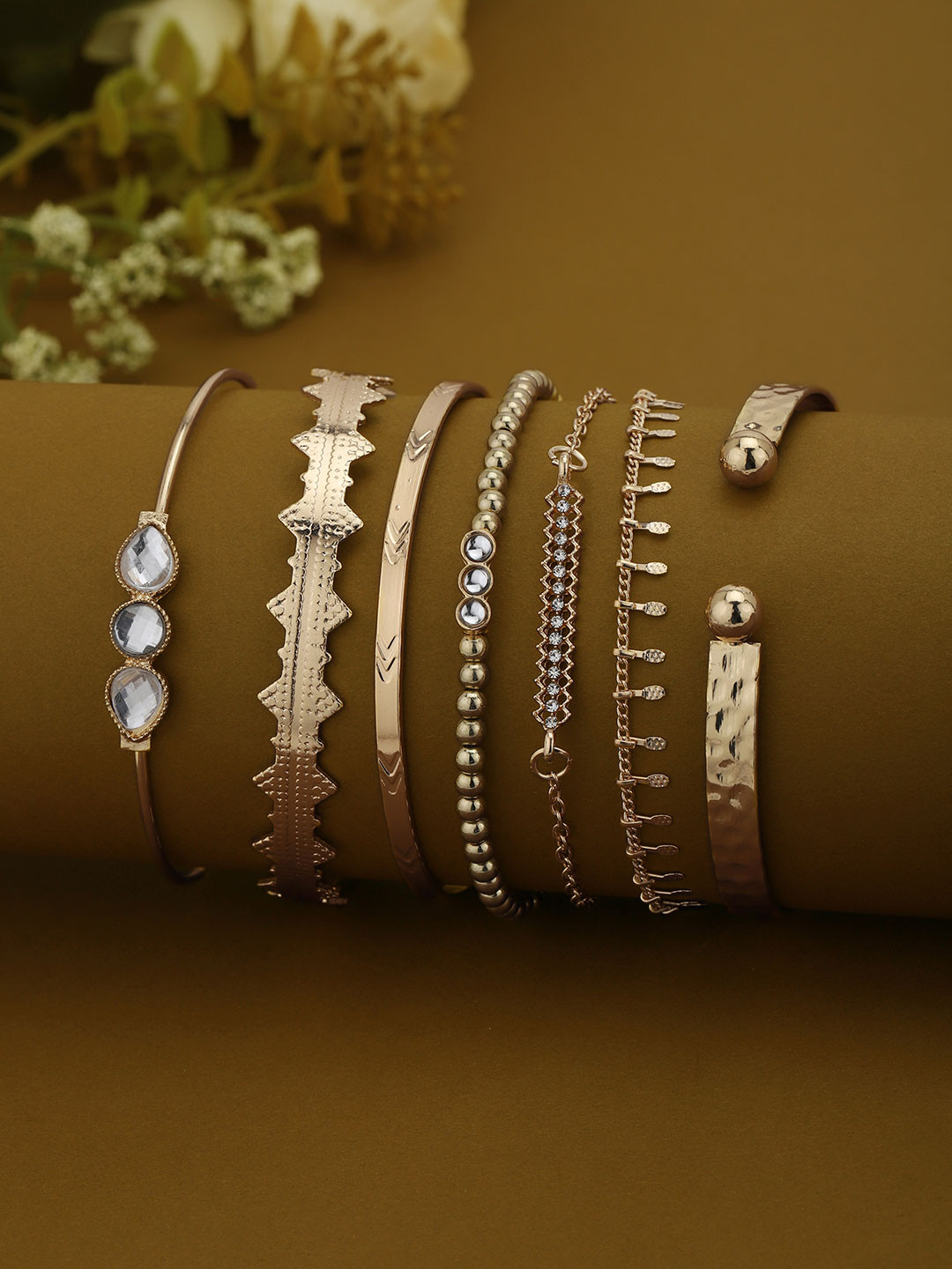 Carlton London Women Pack Of 7 Cubic Zirconia Gold-Plated Link Bracelet