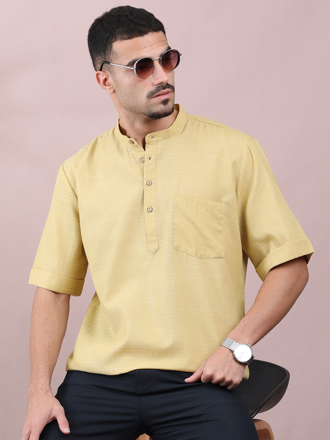 FILORI STUDIO Men Thread Work Woven Design Dobby Pure Cotton Short Kurta