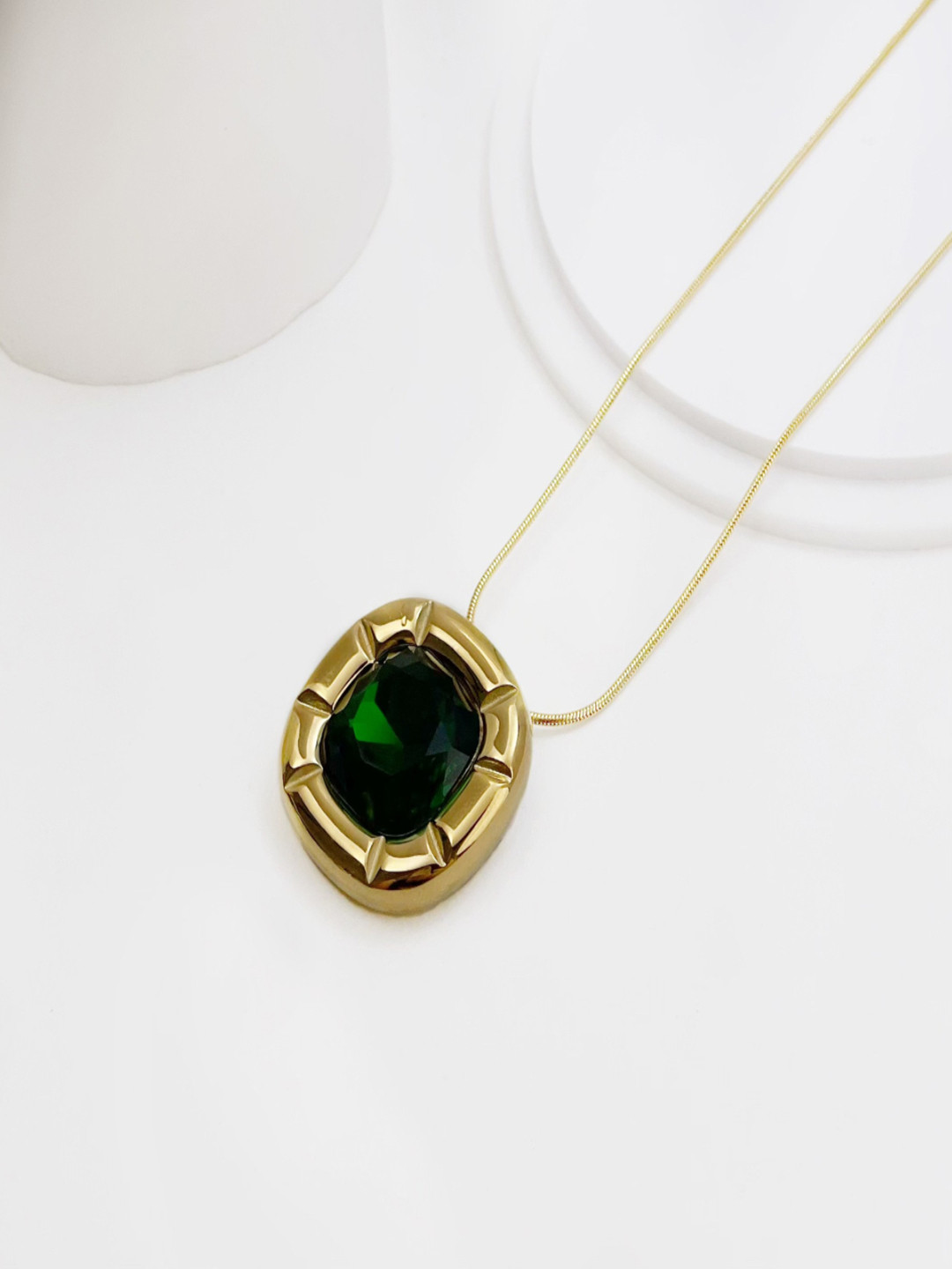 AQUASTREET 18K Gold Plated Waterproof Antitarnish Green Zircon Pendant Necklace