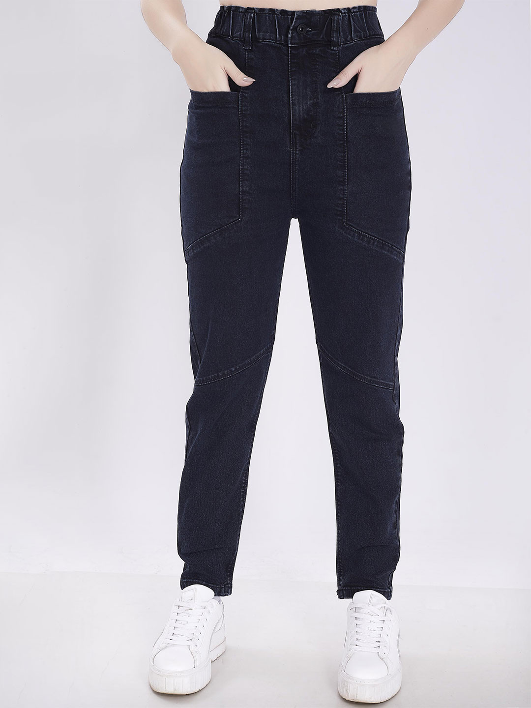 DIVISIVE Women Solid High-Rise Mildly Distressed Jeans