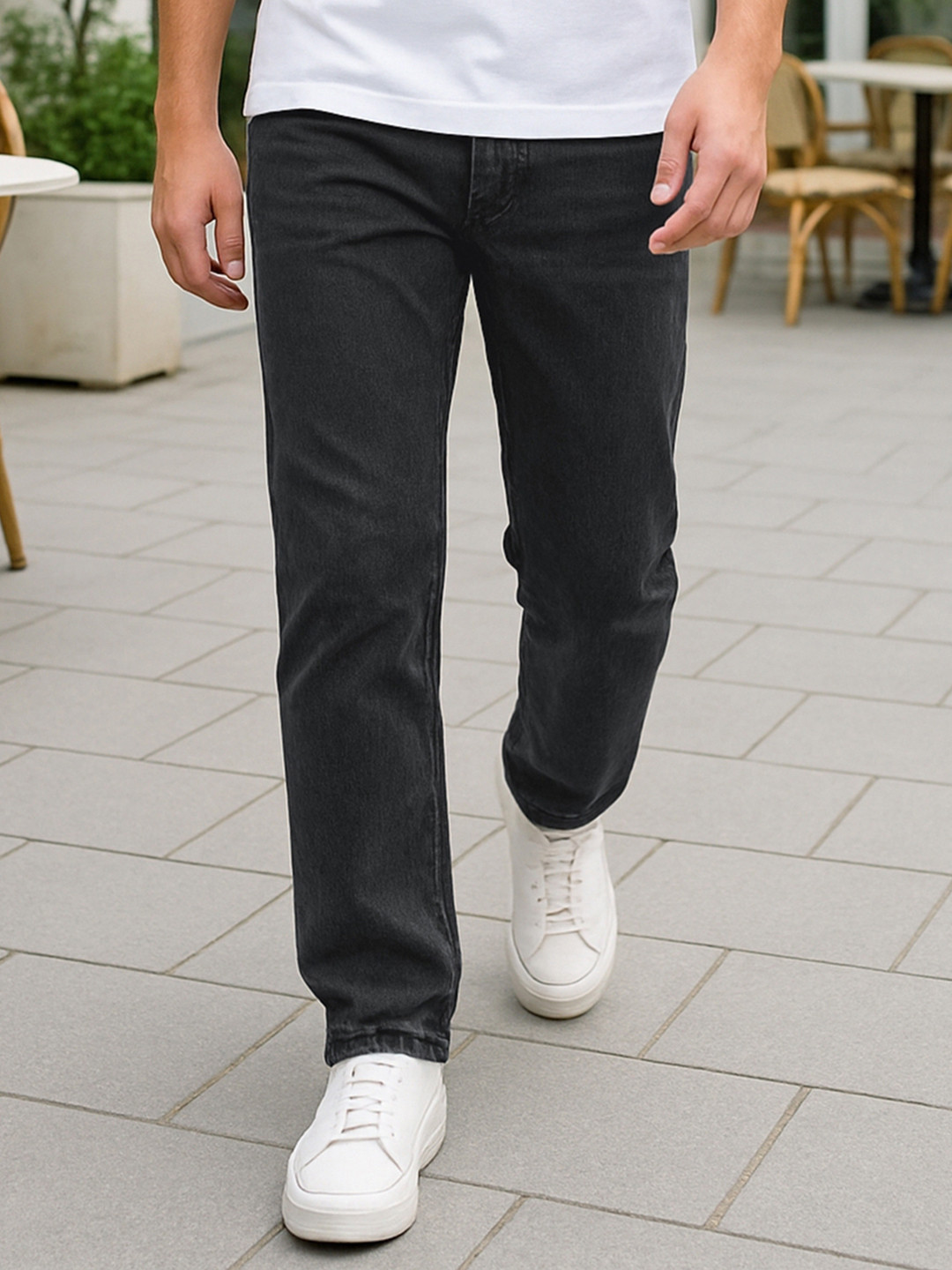 Bewakoof Men's Dark Grey Slim Straight Fit Washed Stretchable Jeans