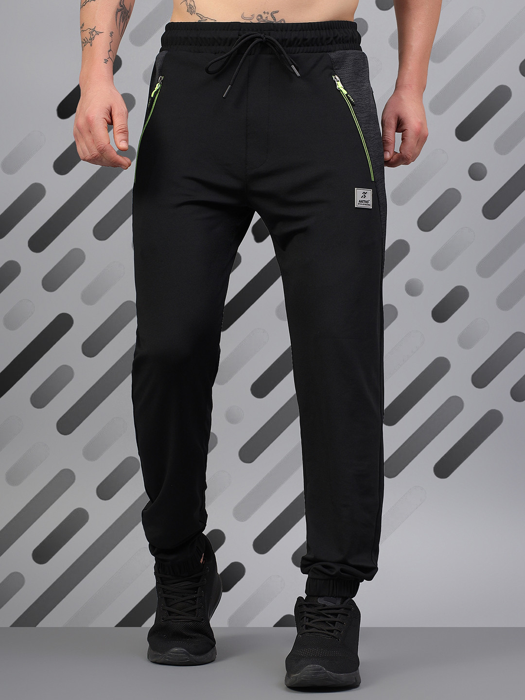 AKTIO Men Mesh-Block Tapered Fit Joggers
