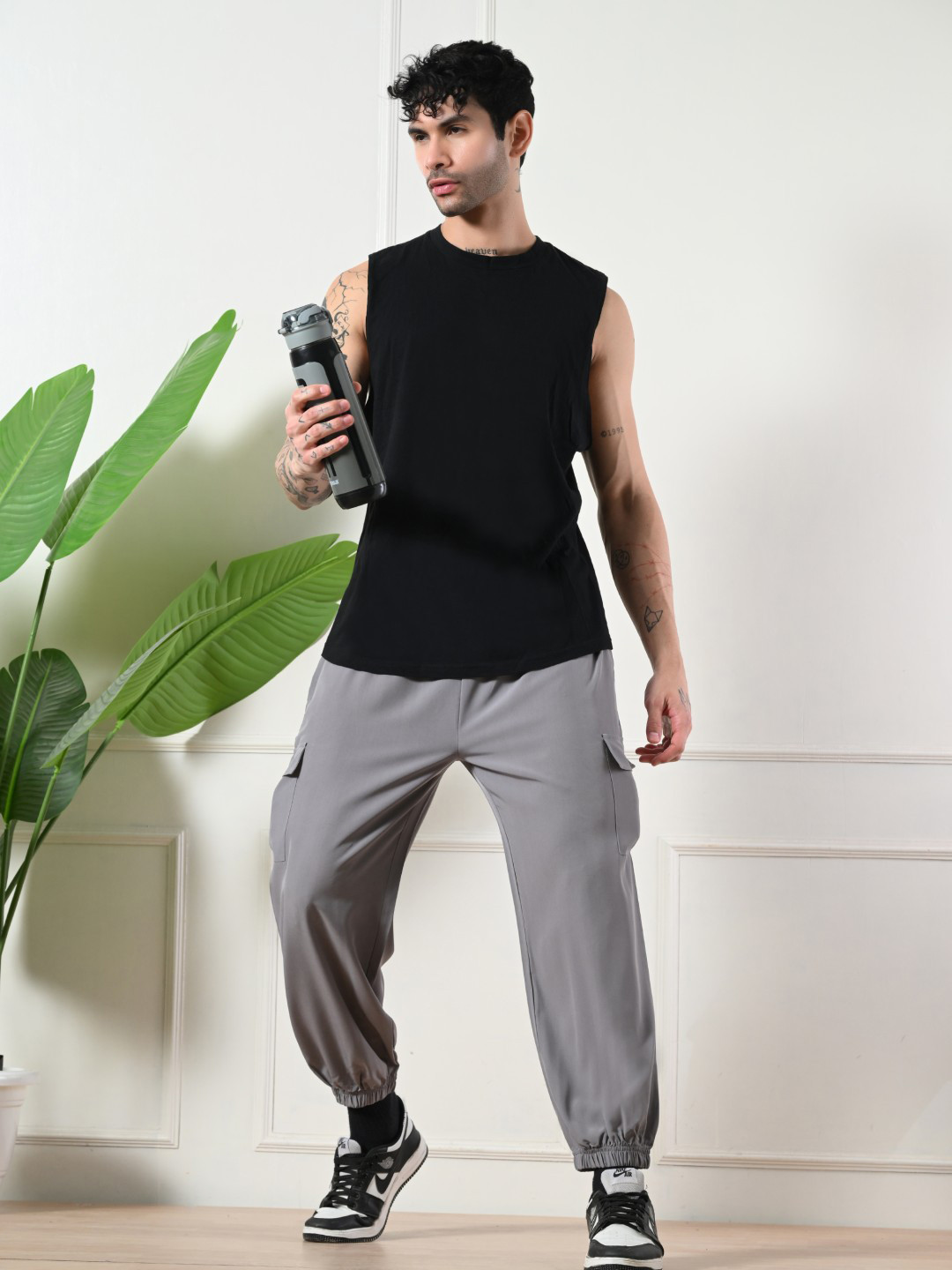 OWL MINK Men Loose Fit High-Rise Cargos Trousers