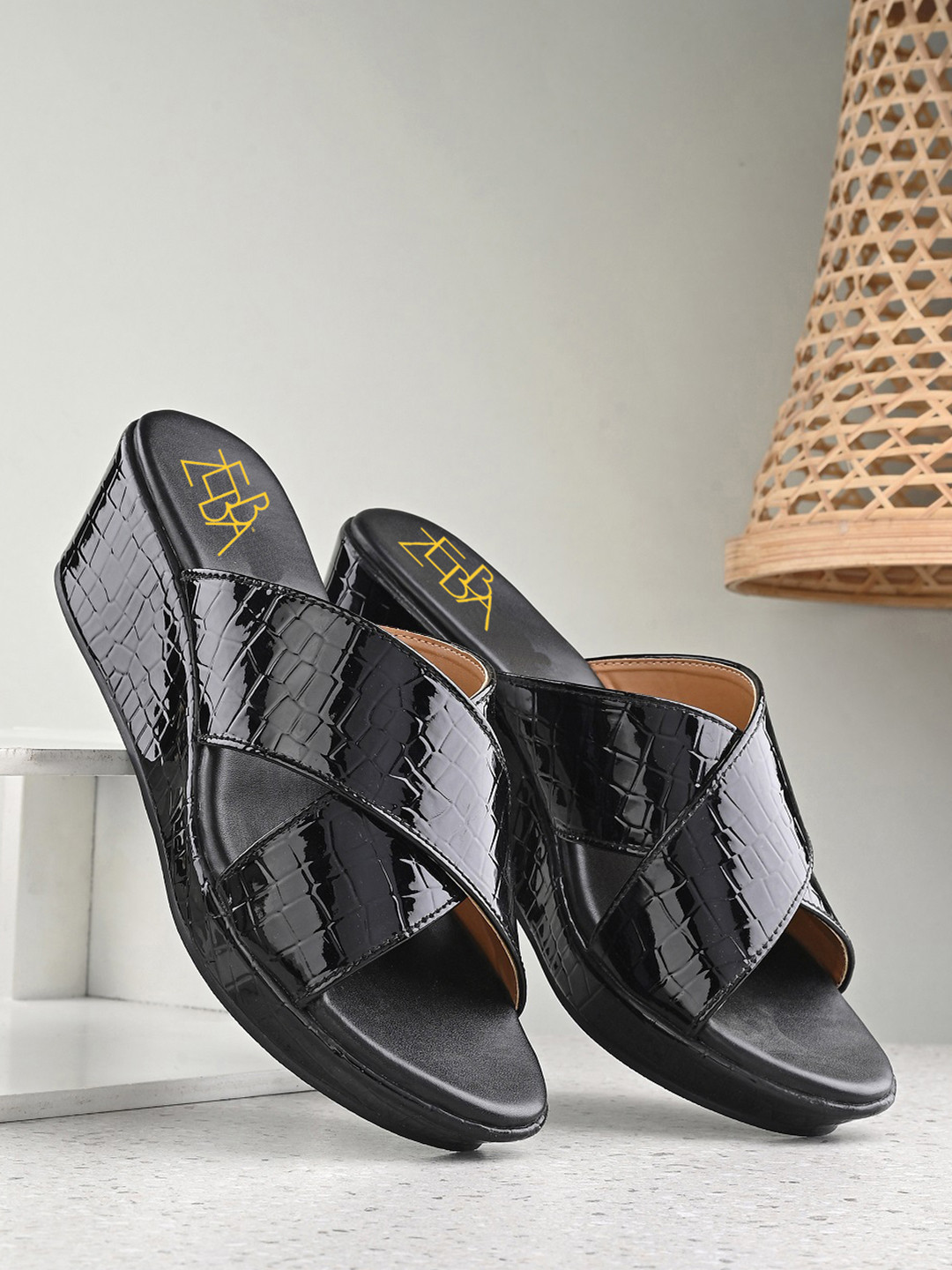 Zebba Women Embellished Regular Wedge Mules