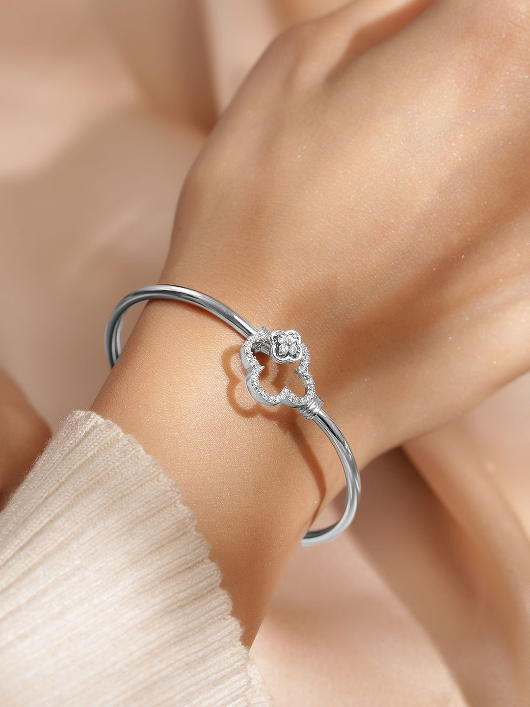 Rubans Rhodium-Plated Crystal Studded Clover Motif Sleek Bracelet