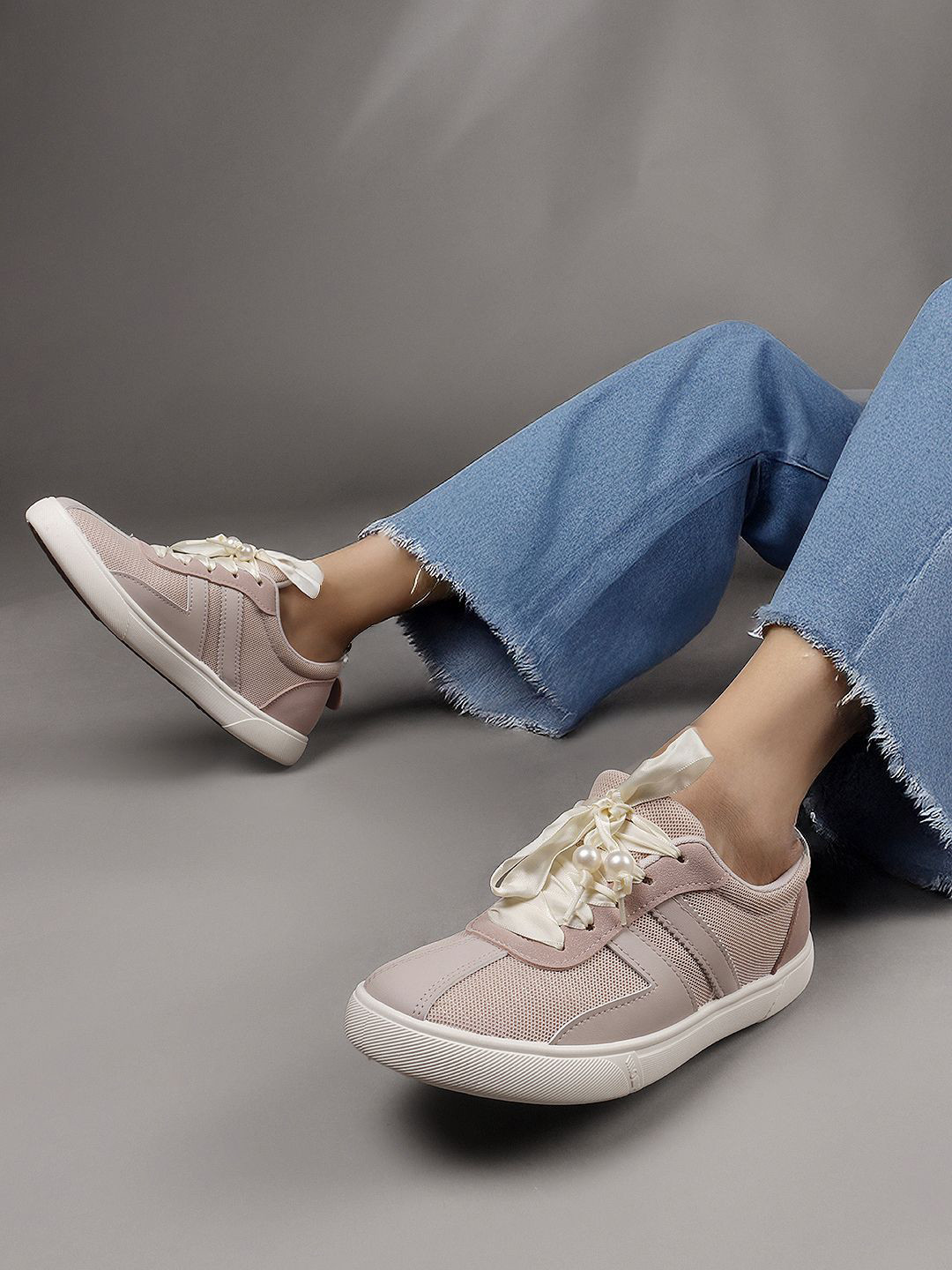 Lavie Women Lace-Ups Slip-On Sneakers