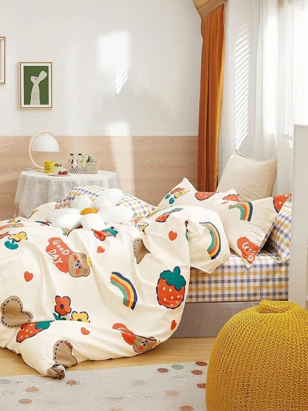 Aura Cream-Coloured & Red Cartoon Characters 350 TC King Fitted Bedsheet with 2 Pillow Covers