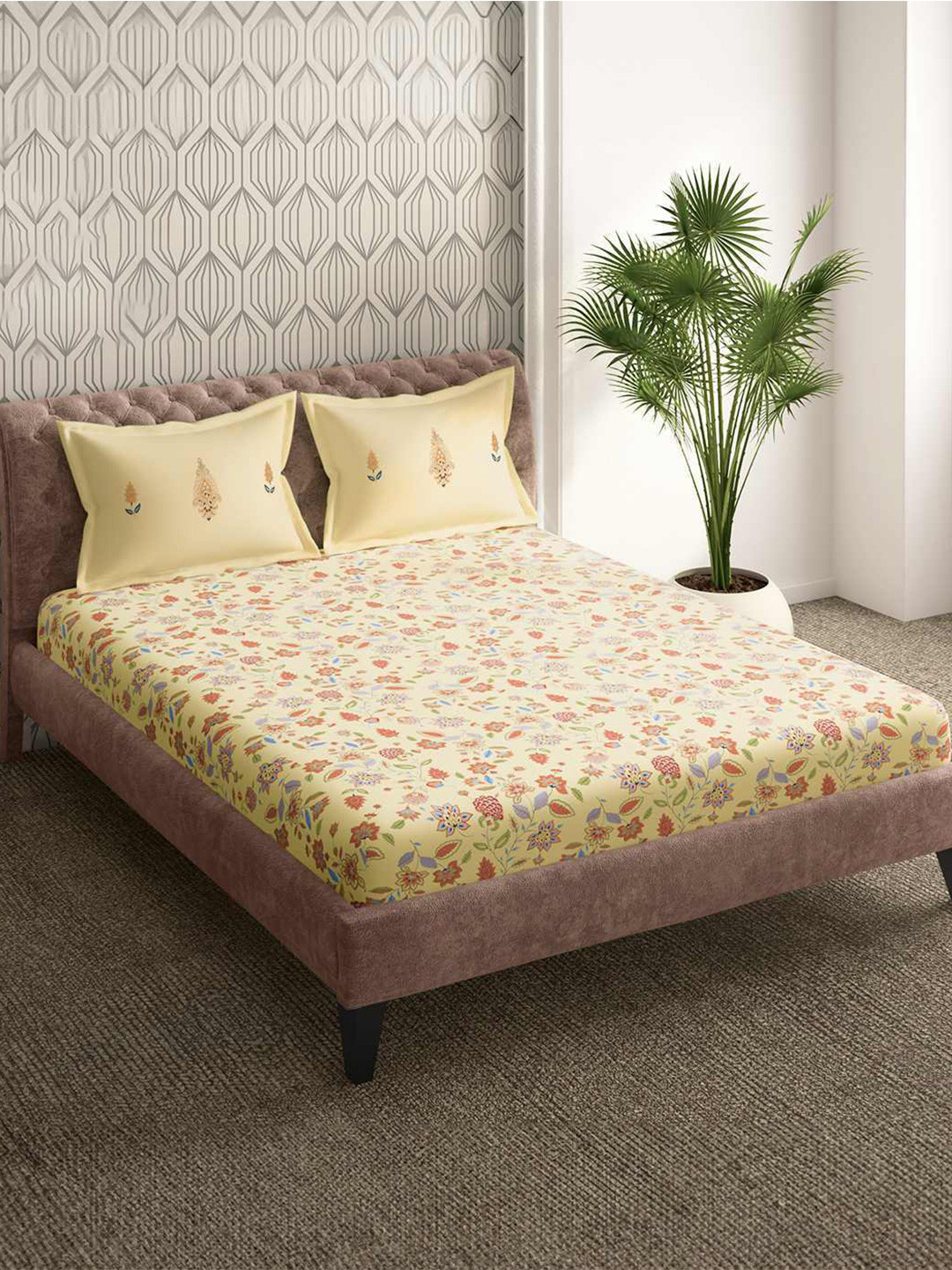 Portico Shalimaar Beige Floral Cotton 164 TC Super King Bedsheet Set-2.74 m x 2.74 m