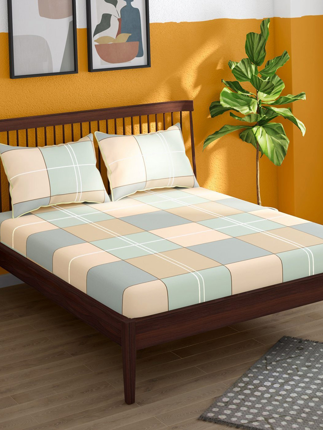 Portico Hashtag Peach-Coloured Abstract Cotton 152 TC Super King Bedsheet Set-2.29mx2.74m