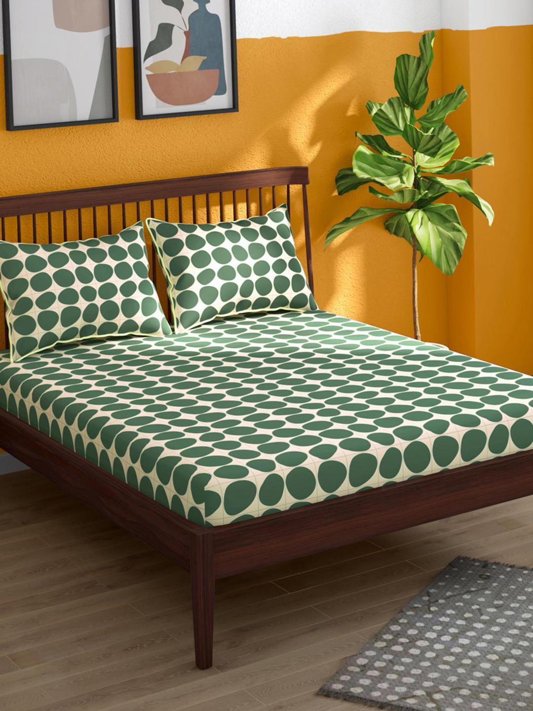 Portico Hashtag Green Abstract Cotton 152 TC Super King Bedsheet Set-2.29mx2.74m