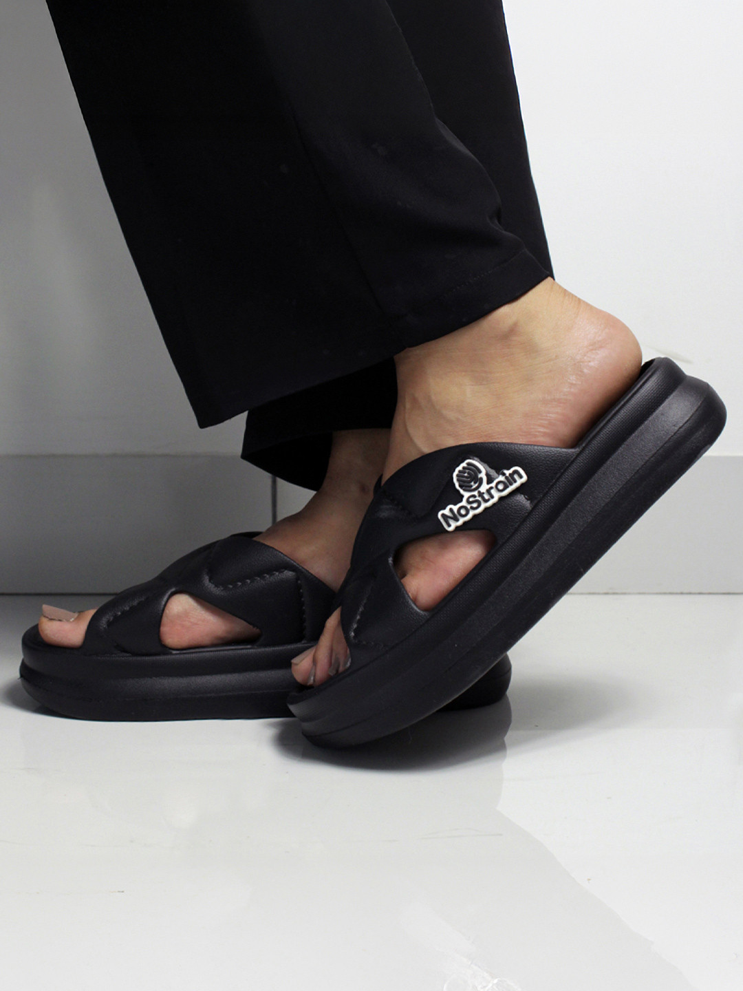 NoStrain Women Waterproof Cross-Straps Sandals