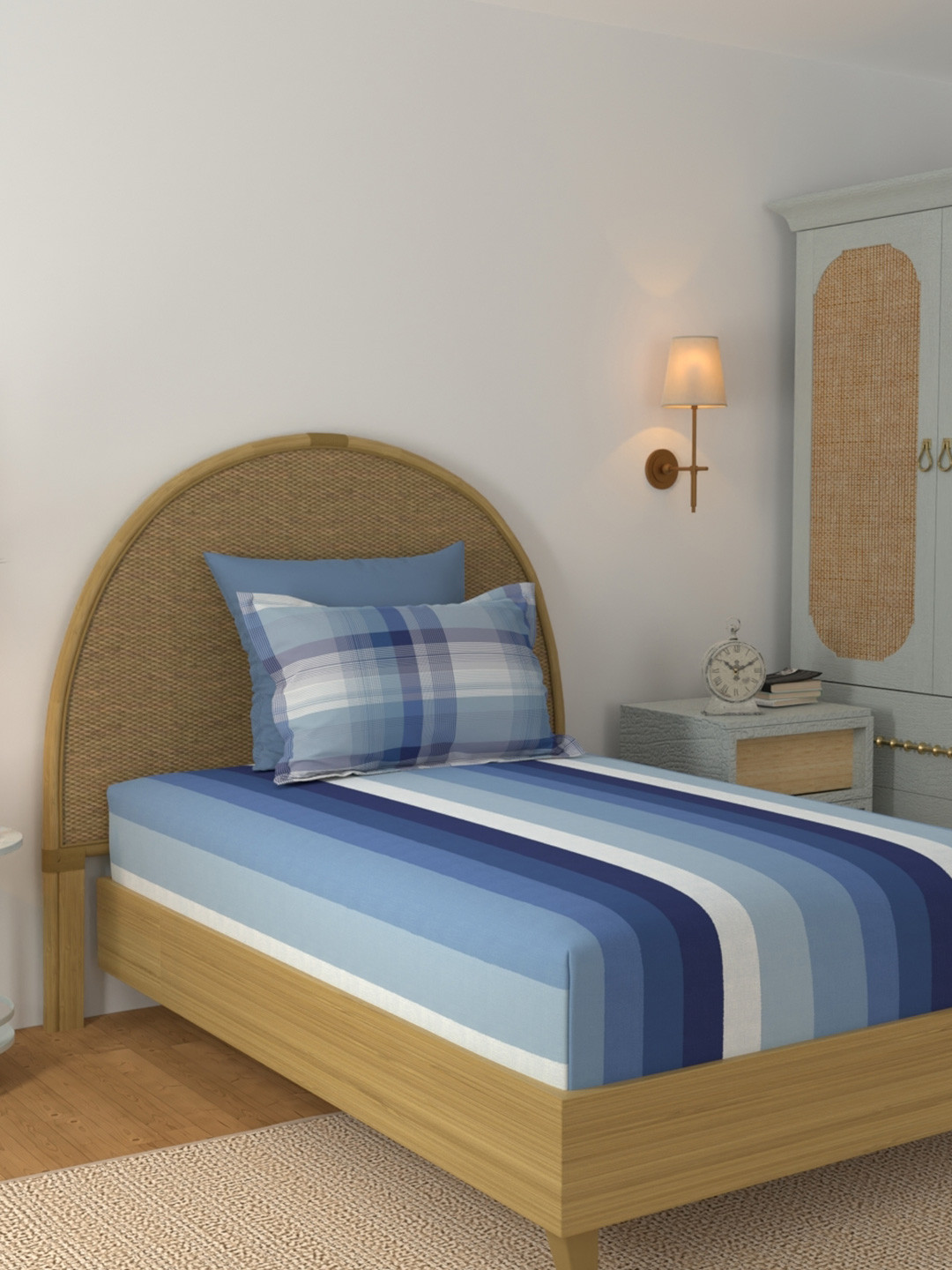 STELLAR HOME Blue & White 140 TC Single Bedsheet with 1 Pillow Covers