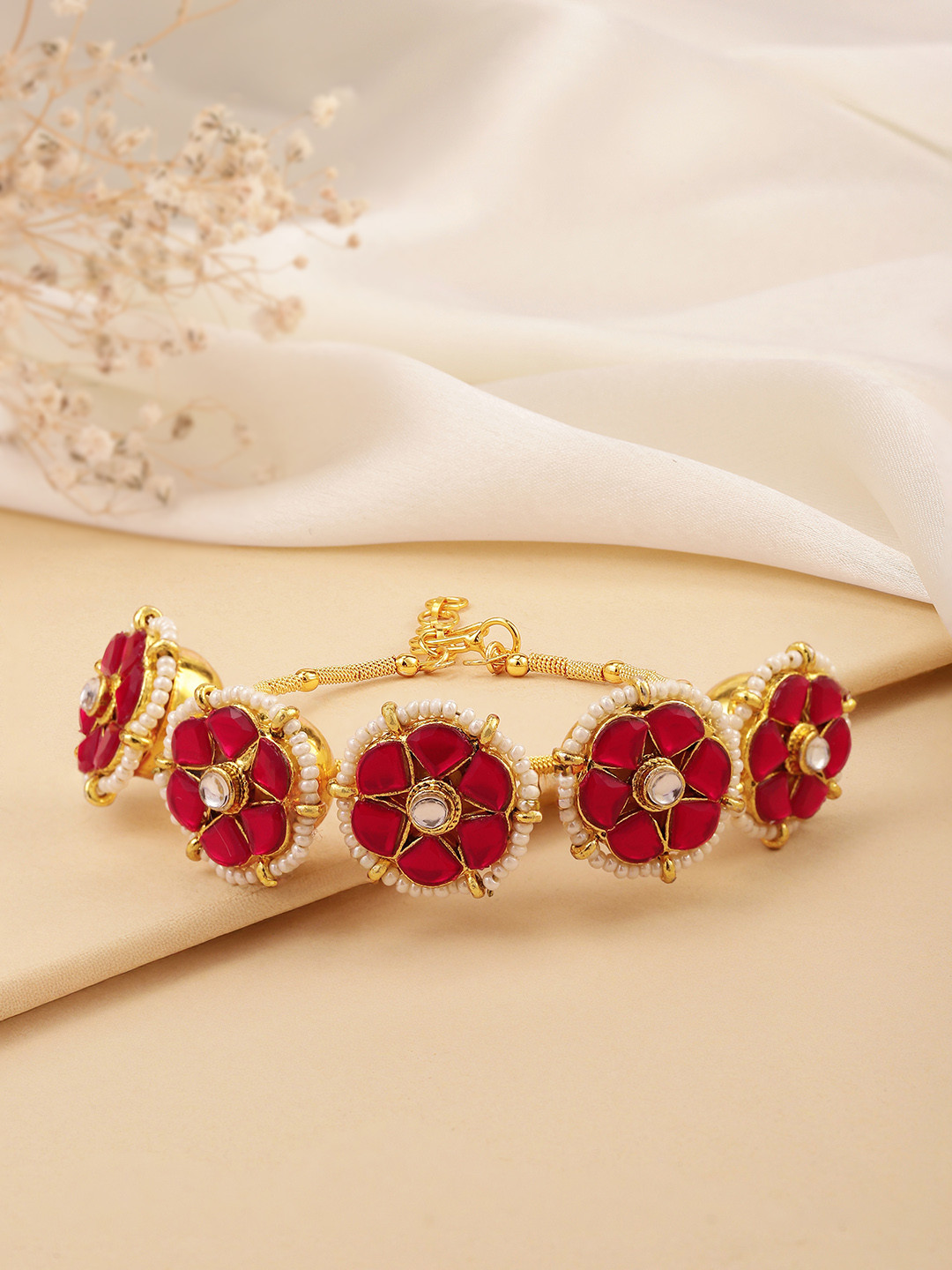 Peora Women Kundan Gold-Plated Kundan Charm Bracelet