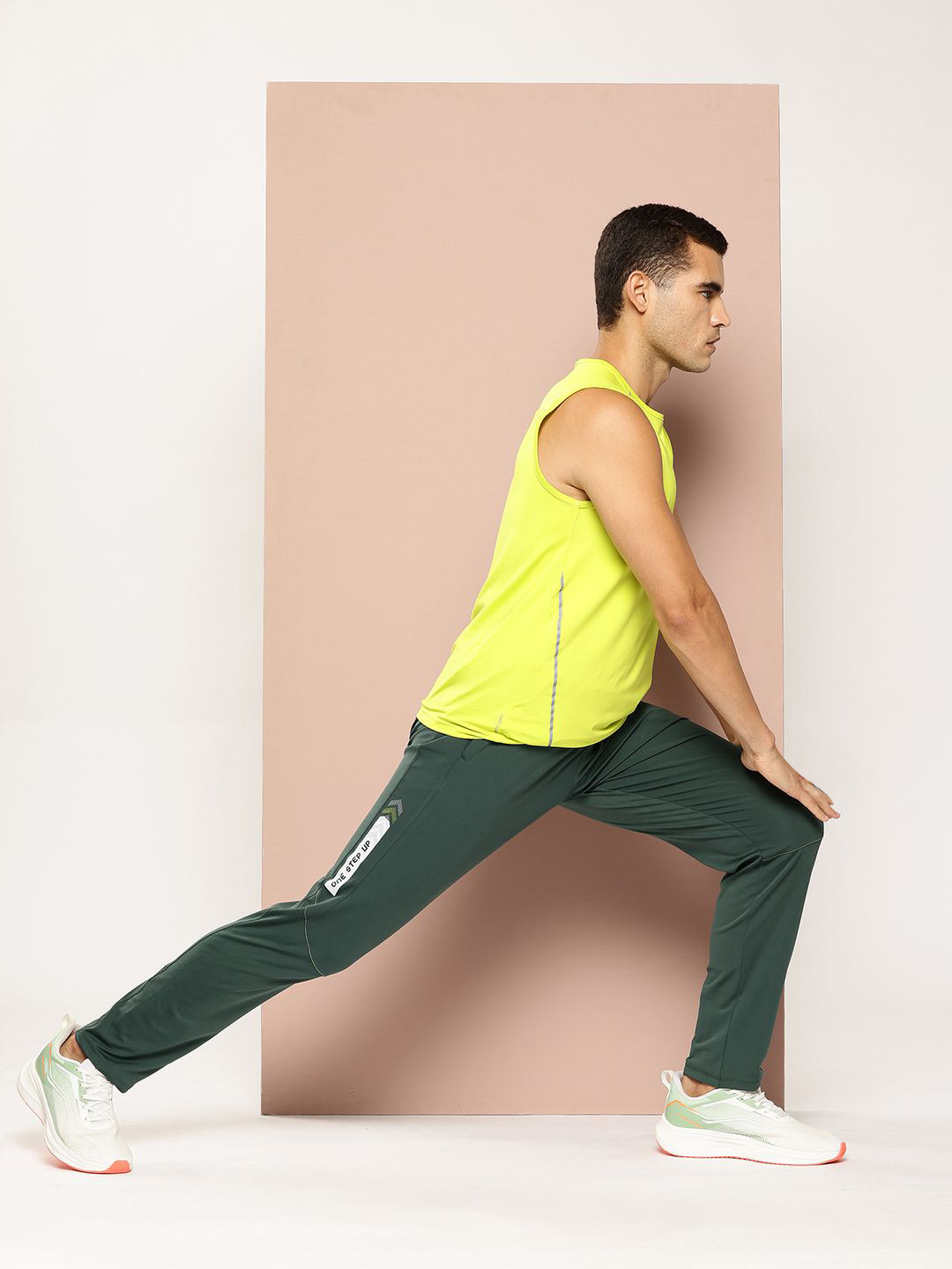 TURNFIT Men Printed Straight Fit Turn Dry Gym Track Pants