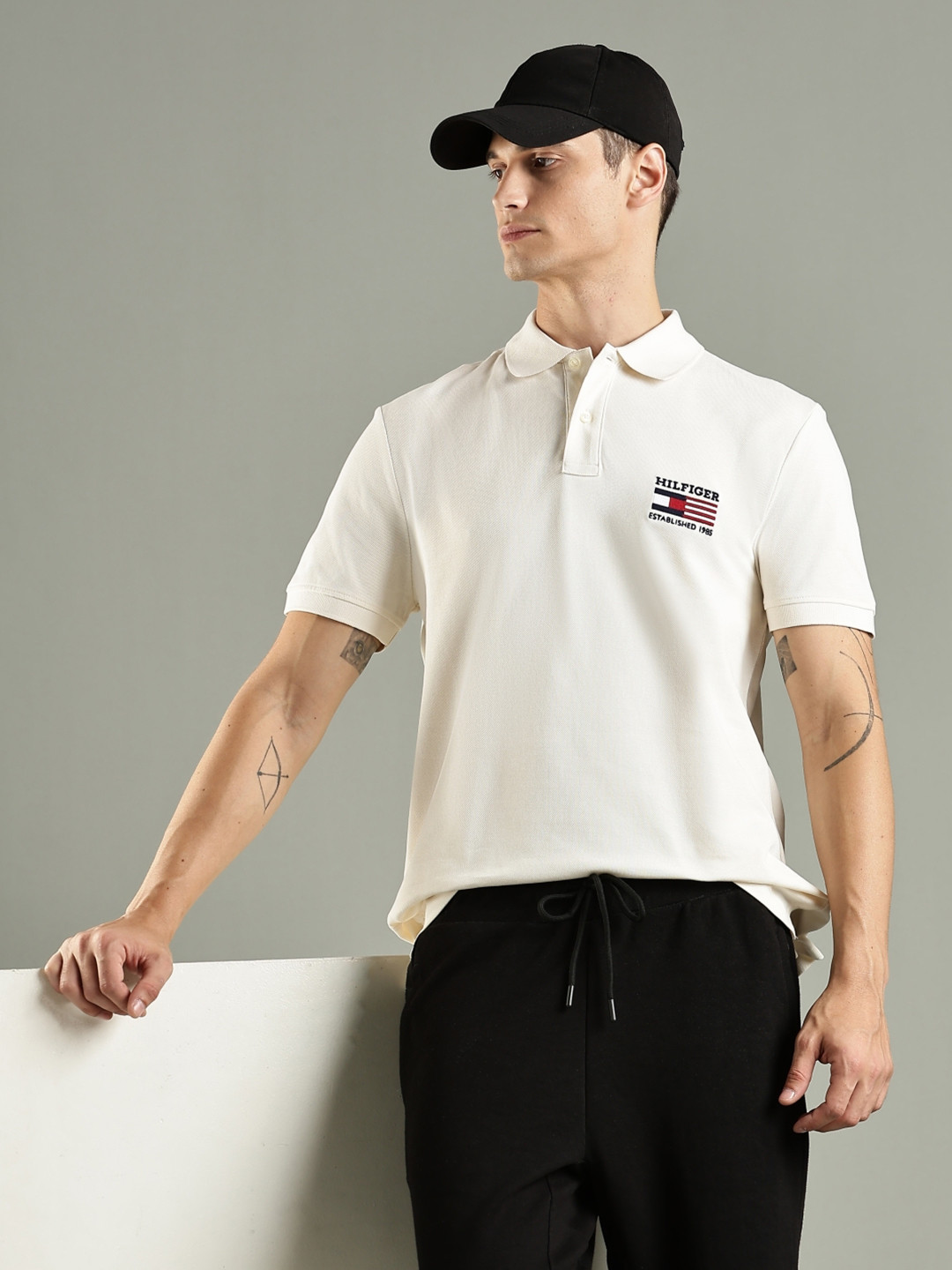 Tommy Hilfiger Europe Polo Collar Applique Regular Fit Cotton Polo T-Shirt