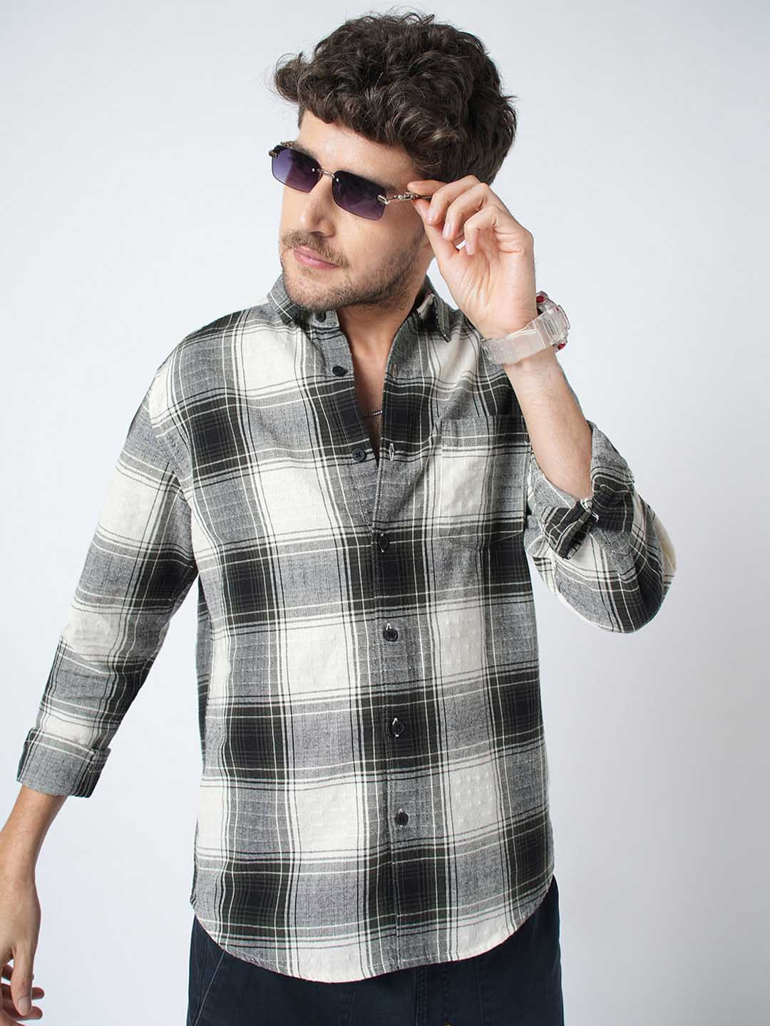 VASTRADO Classic Broad Checked Slim Fit Casual Shirt
