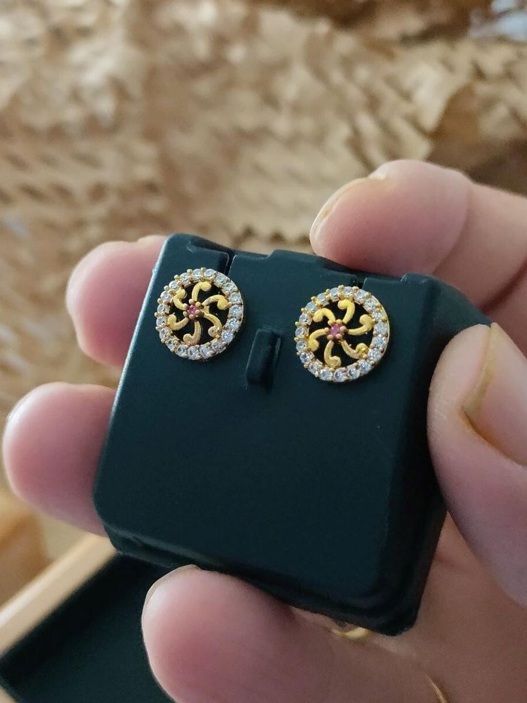 OmKrishiv Stylish & Trendy Gold Earrings Alloy Earring Set