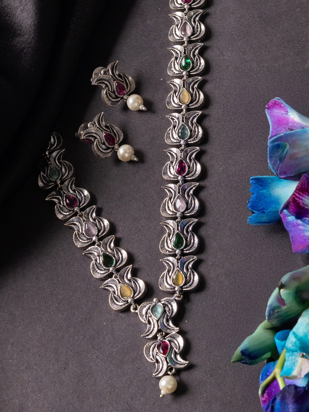 PANASH Stone-Studded & Beaded Oxidised Jewellery Set