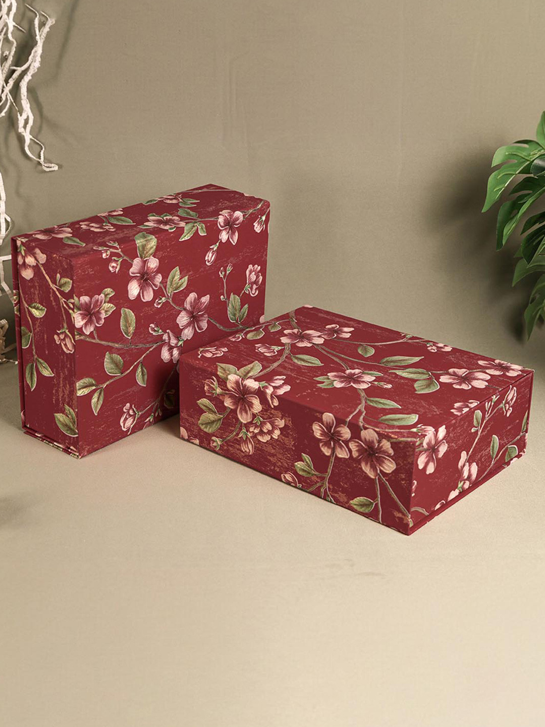 Art Street 2Pcs Red & Green Floral Printed Eco-Friendly Foldable Gift Hamper Boxes