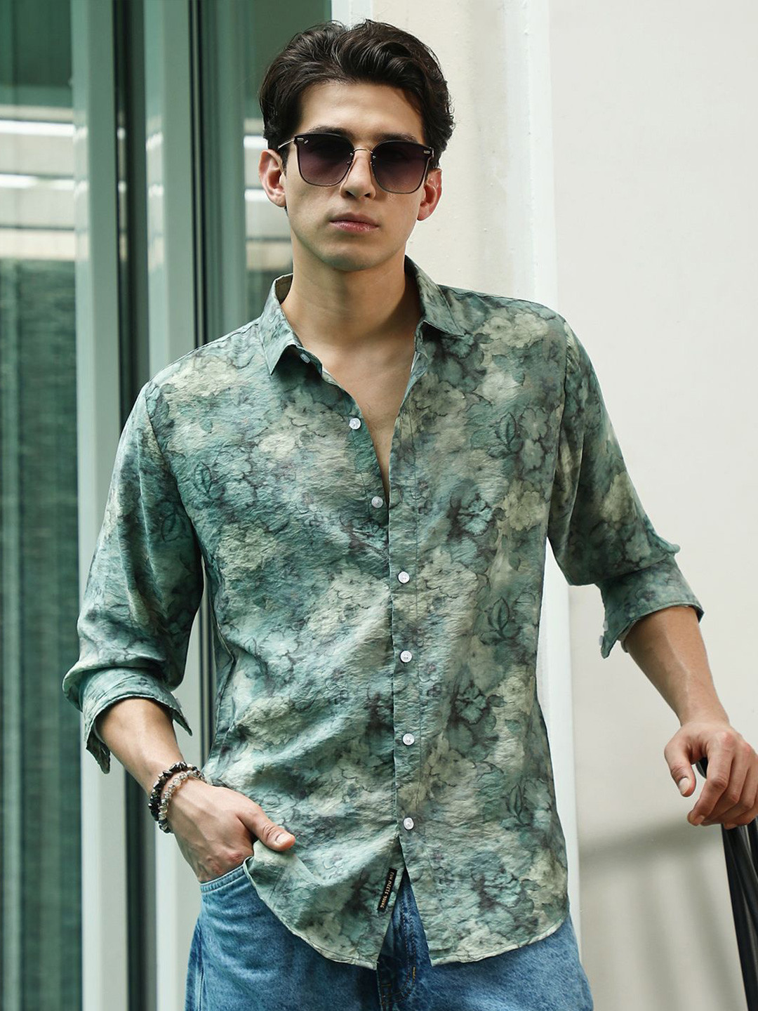 CAHOOT Men Comfort Fit Floral Printed Spread Collar Cotton Casual Shirt