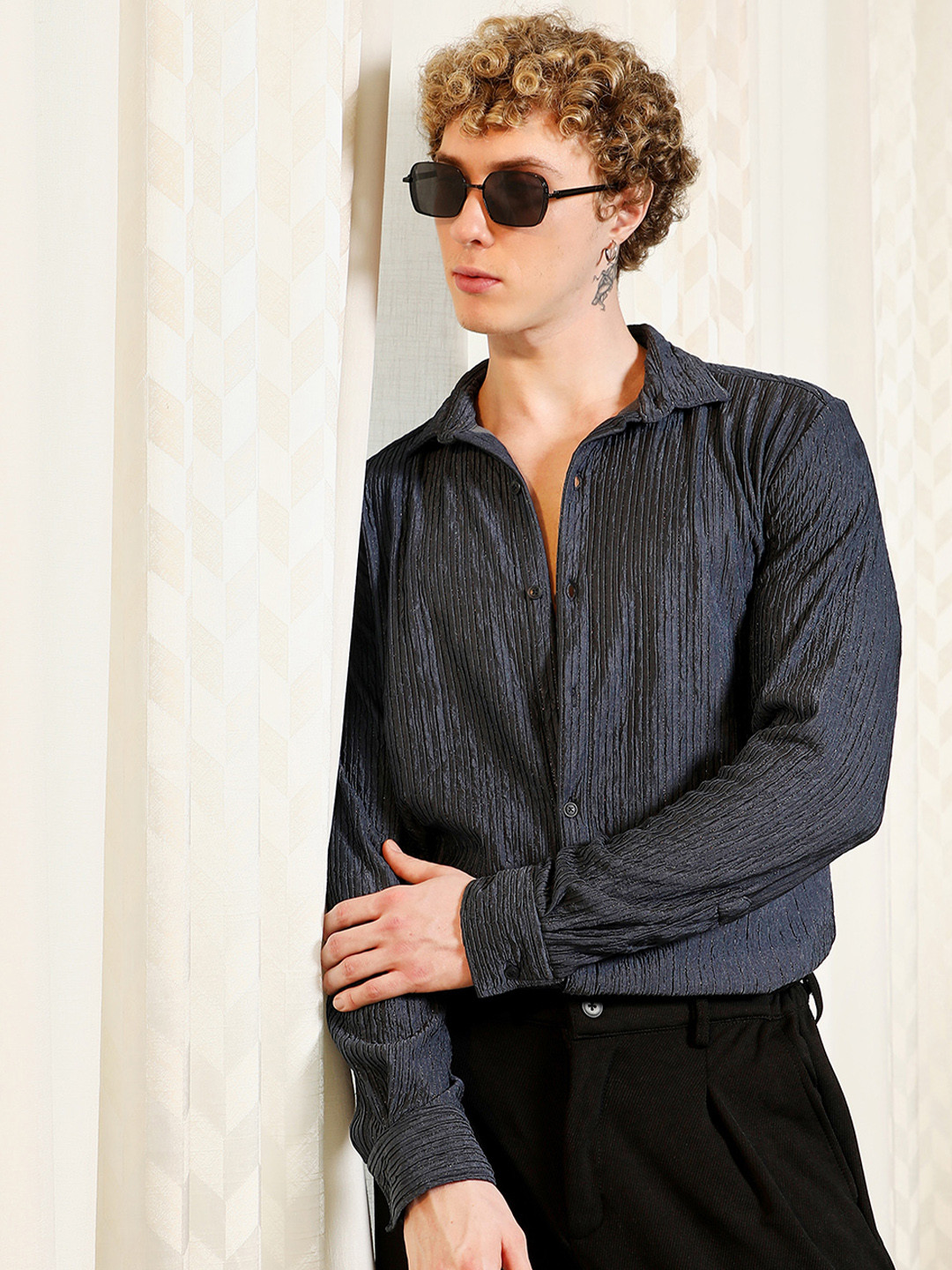 CAHOOT Men Comfort Fit Textured Spread Collar Cotton Casual Shirt