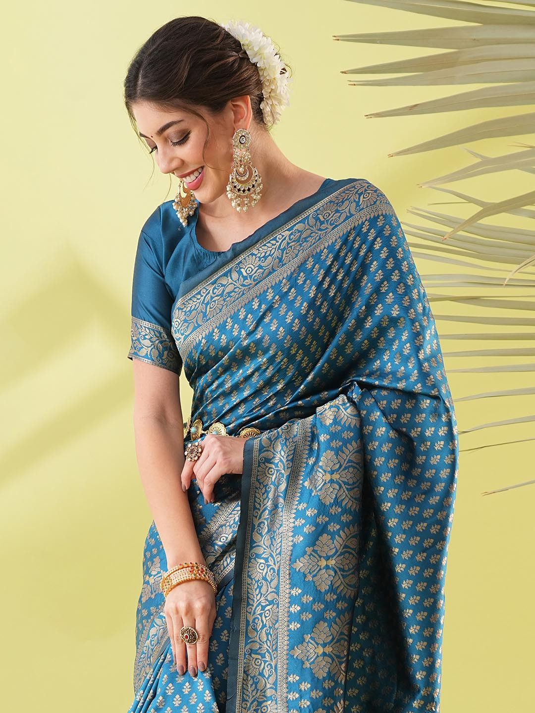 VILLAGIUS Woven Design Zari Ready to Wear Kanjeevaram Saree