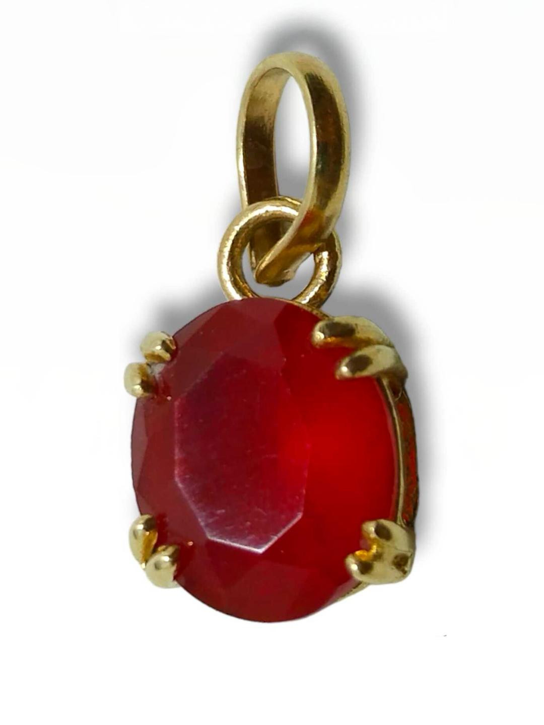 VANISHREE WORLD Gold-Plated Oval Red Artificial Stone Pendants