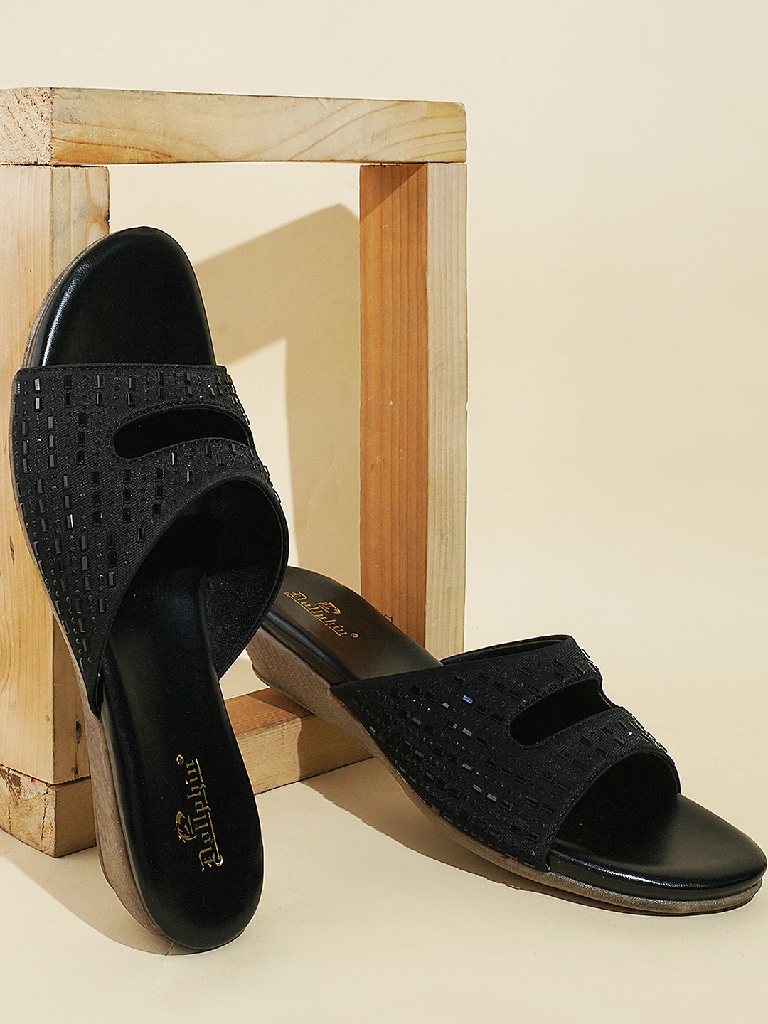 Dollphin Leather Wedge Sandals