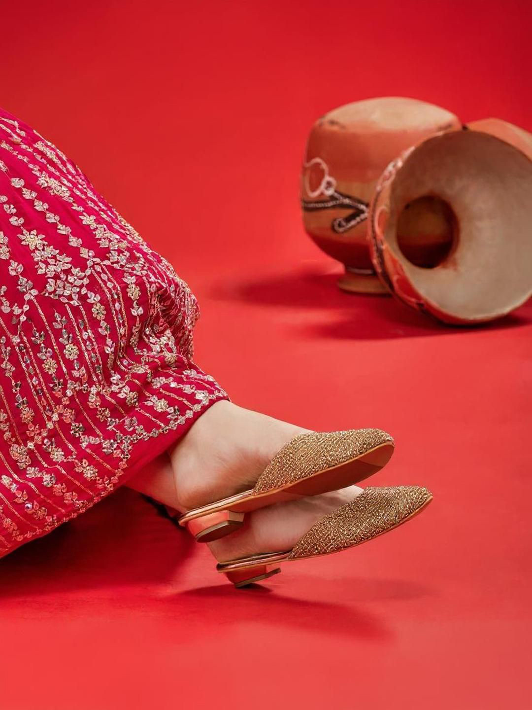 Kneetoes Women Sparkly Bronze Block Heel Mules