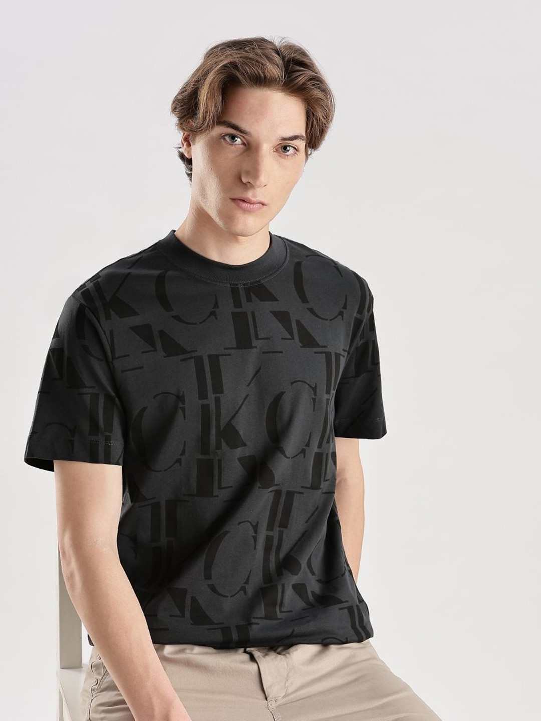 Calvin Klein Jeans Men Typography Printed Round Neck Pure Cotton Slim Fit T-shirt