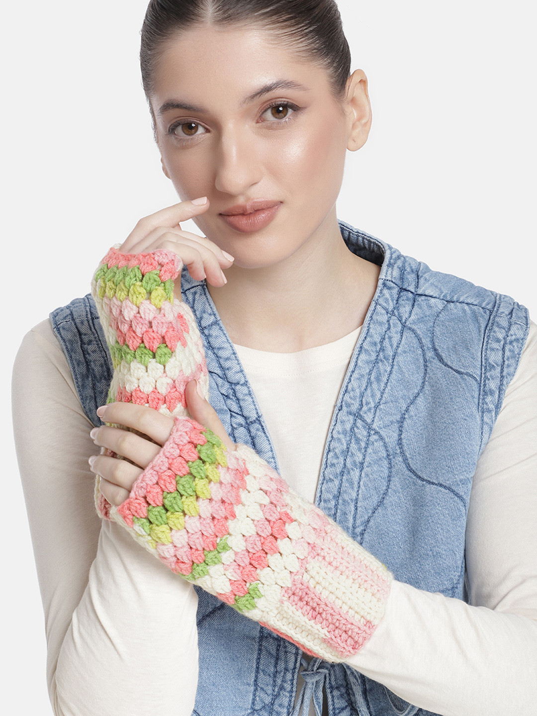 Magic Needles Women Patterned Fingerless Crochet Mittens