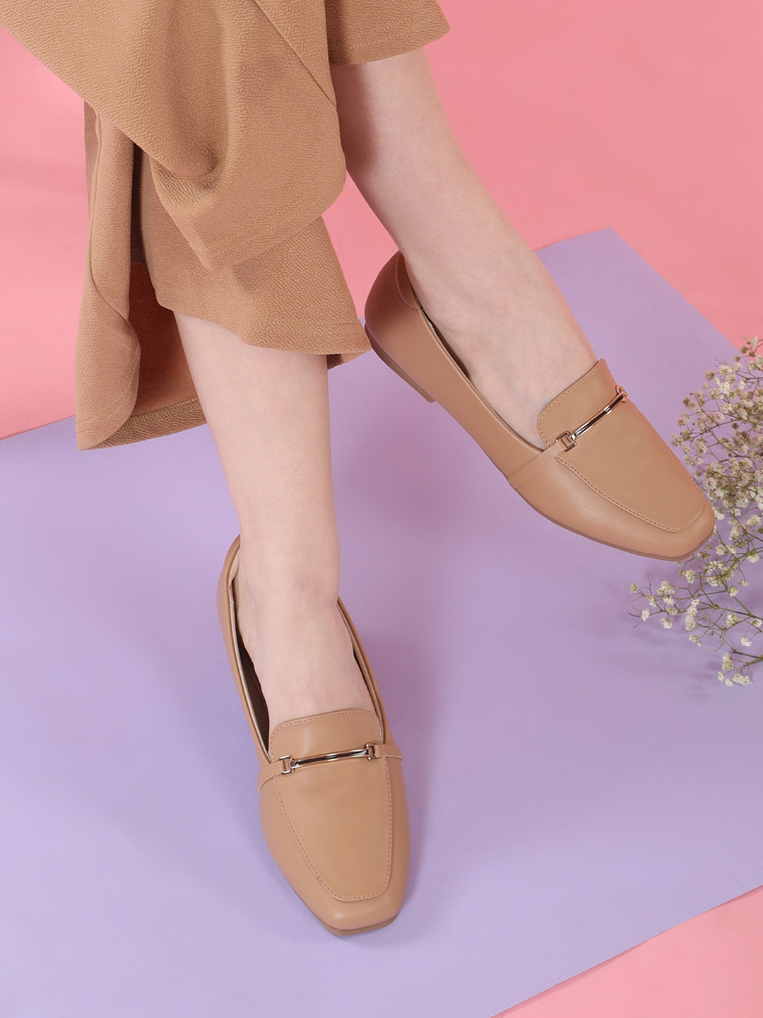 CAMLEE COMFORT Women Solid Loafers
