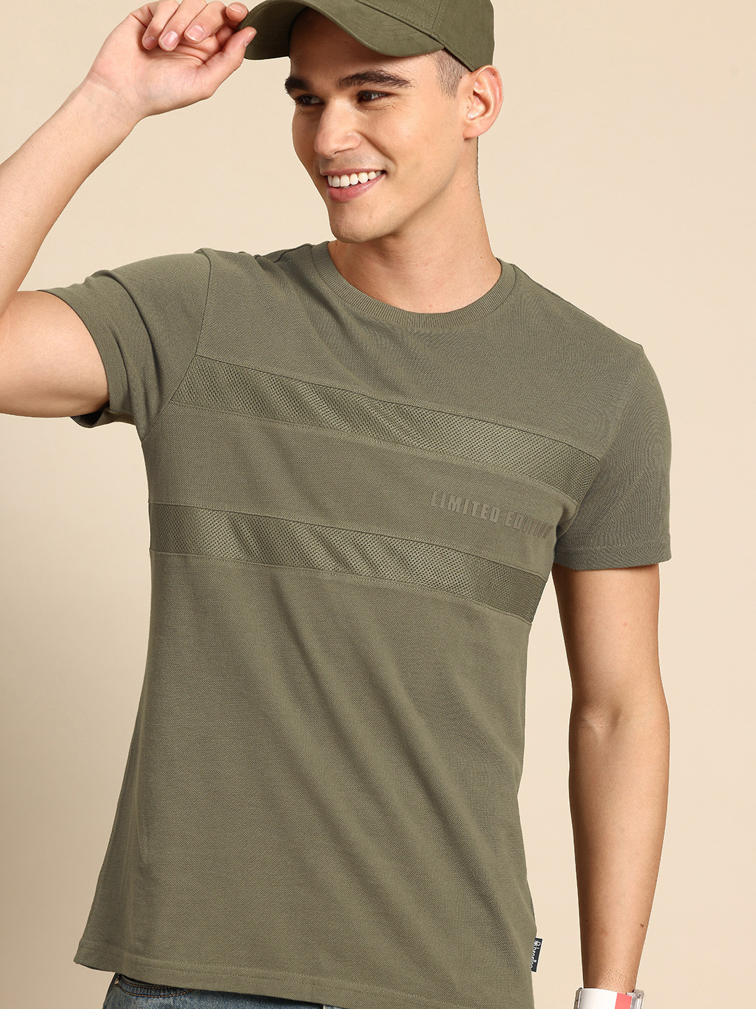 United Colors of Benetton Men Mesh Detail Pure Cotton T-shirt