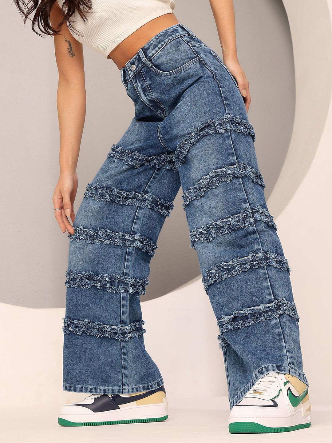DOLCE CRUDO Women Wide-Leg High-Rise Highly-Distressed Regular-Length Denim Jeans