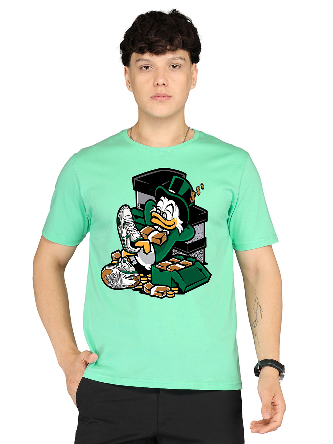 BRAWNY BATTLER Men Donald Duck Printed Round-Neck Cotton T-shirt