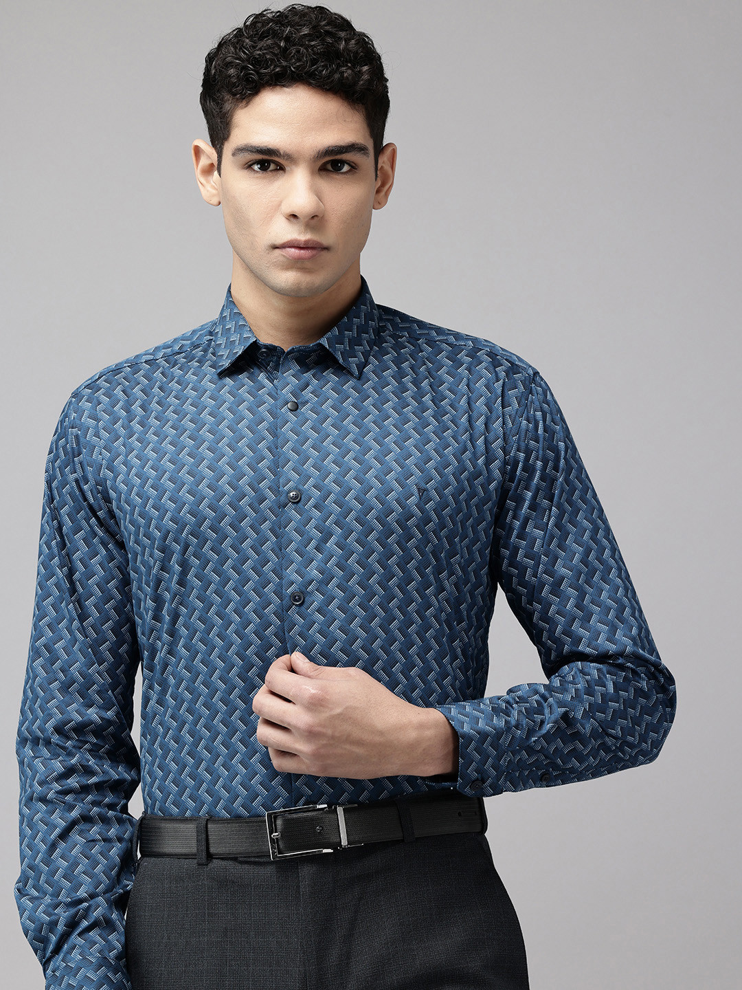 Van Heusen Slim Fit Printed Formal Shirt