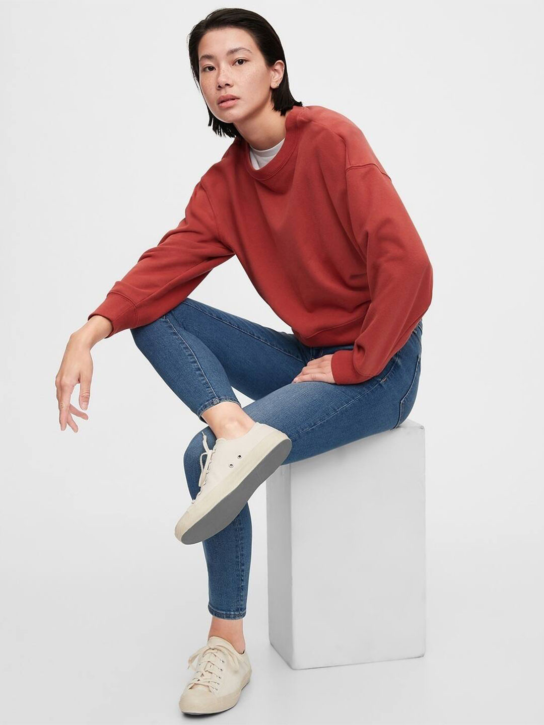 GAP Women Mid-Wash Skinny Fit Jeans