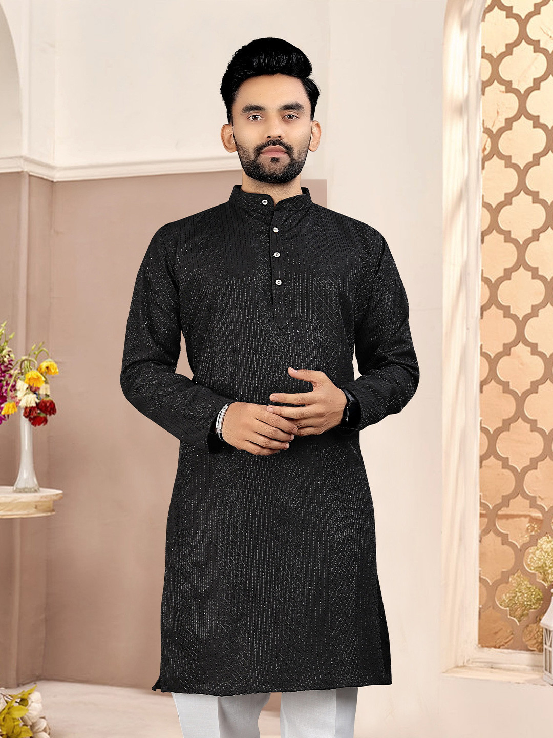 FoxDX Men Embroidered Sequinned Kurta