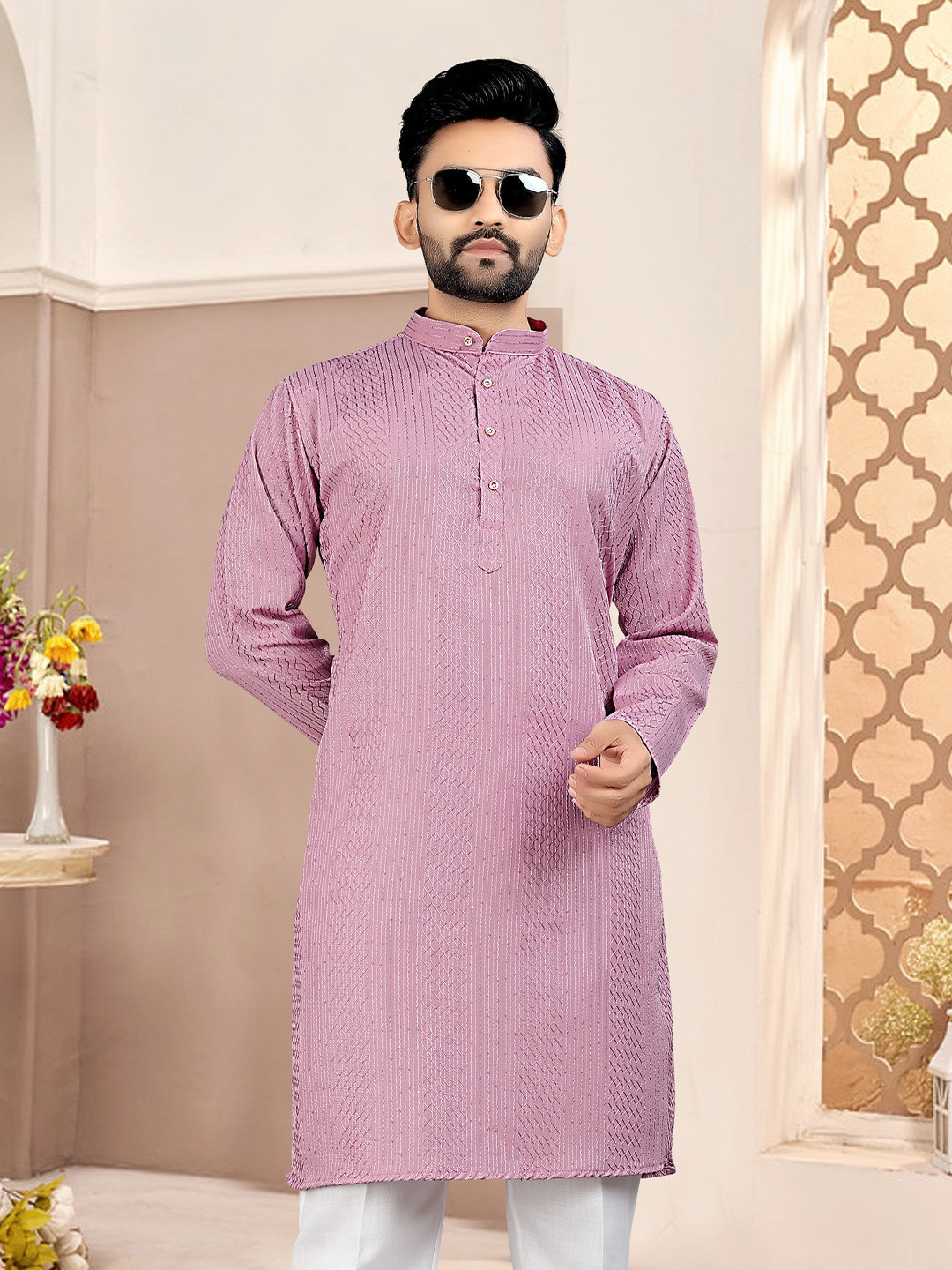 FoxDX Men Embroidered Sequinned Kurta