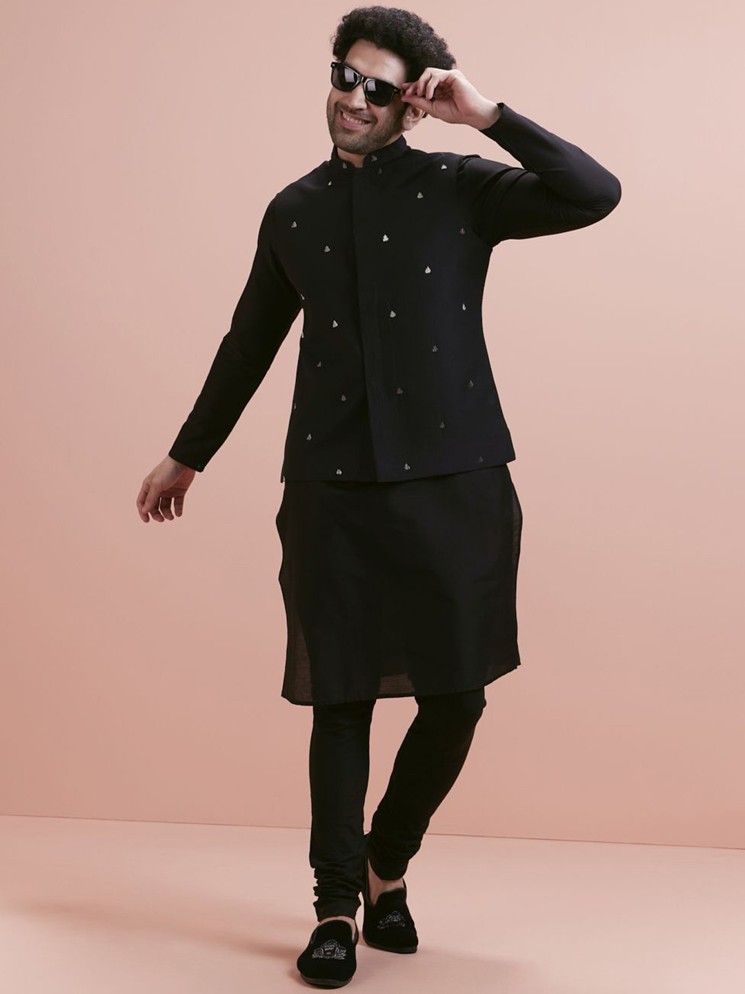 KISAH Men Black Cut dana Kurta Jacket Churidar Set